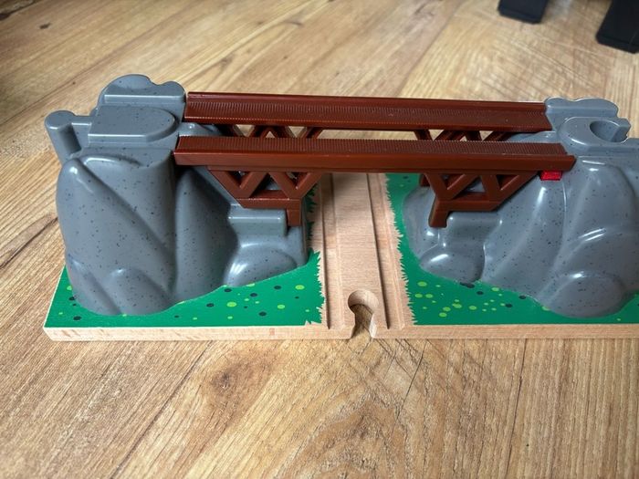 Brio Collapsing Bridge