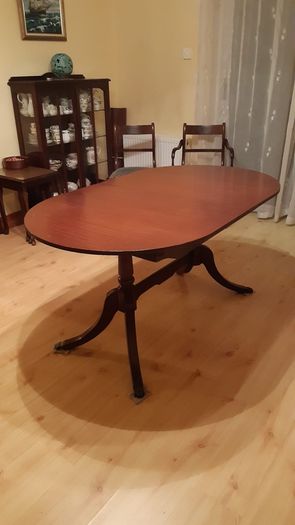 Dining room table