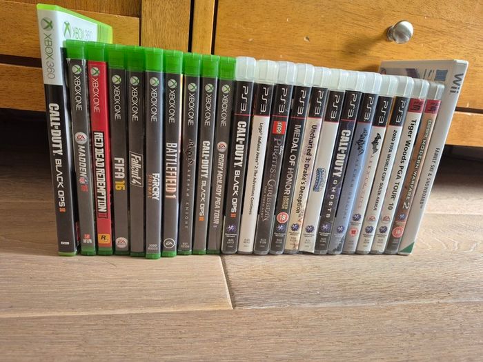 Cd, Dvd And Xbox, Ps3 Games