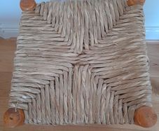 Wooden stool/Wicker seat