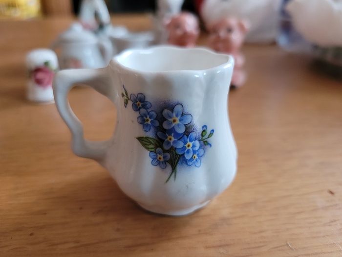 Miniatures from China / Porcelain SALE