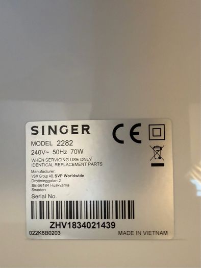 New Singer Sewing Machine & sewing kit