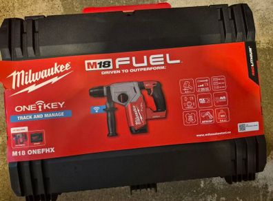 Milwaukee M18ONEFHX Fuel SDS-PLUS Hammer Drill Kit