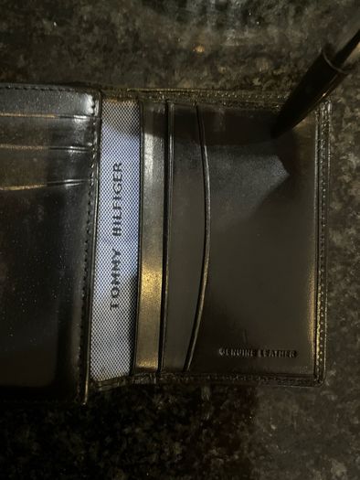 Tommy Hilfiger small wallet