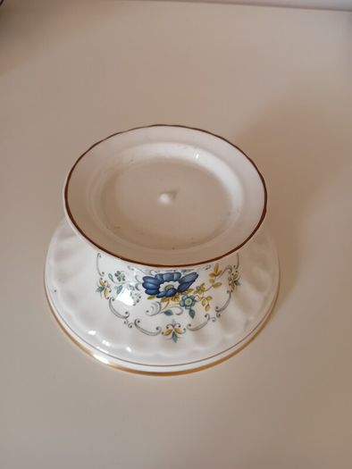 Royal Tara Candle Holder