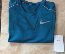 Men's Nike Miler T-Shirt & Matching Challenger Shorts
