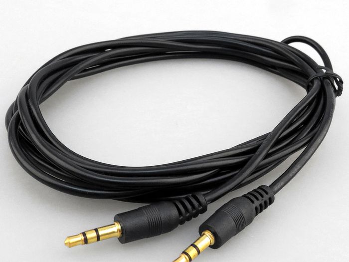 New 3.5mm Jack to Jack Male Aux Audio PC Car Mobile Phone Mp3 iPod Cable Lead 1M