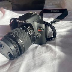 Canon EOS Rebel T7 DSLR Camera. Mint Condition, Never Used