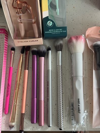 Makeup brushes new 100% genuine