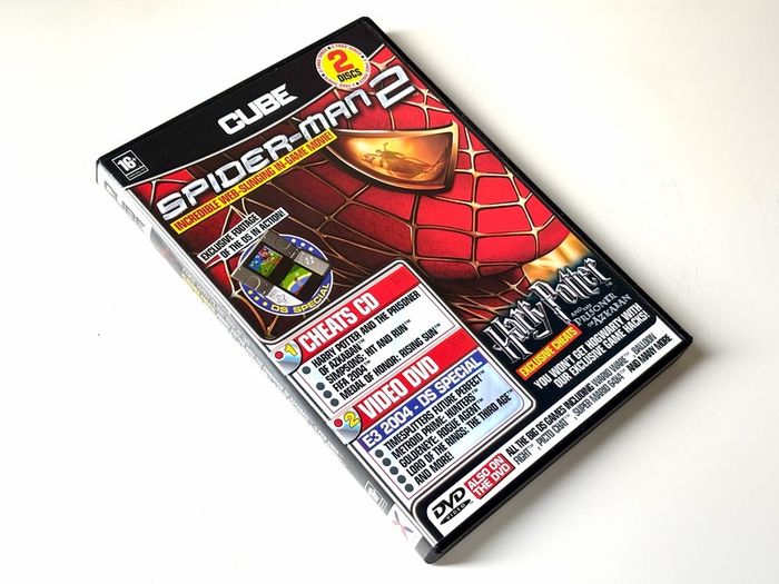 Cube No.35 - Nintendo GameCube Magazine - with 2 Disc Playable CD & Cheats
