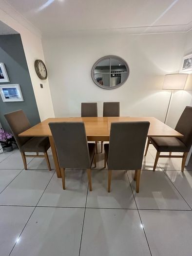 dining table extending