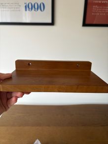 floating shelf