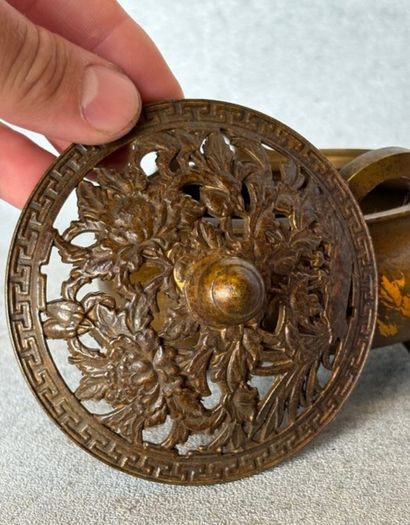 Chinese Incense Burner - Bronze, Signed