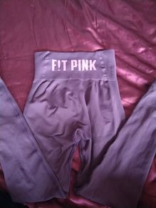 fit pink leggings