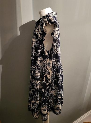 F&F navy & white sleeveless dress, Size 22