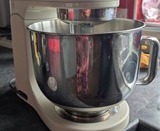 Kendood 'Kmix' stand mixer. Cream