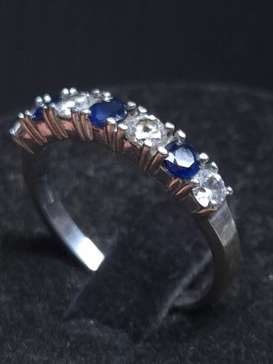 Vintage 9ct White Gold Blue & Clear Stone Eternity Ring  Size 53