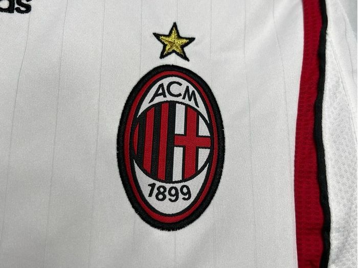 AC Milan Retro 2006/7 Jersey
