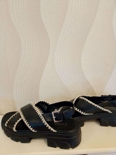 womens sandals