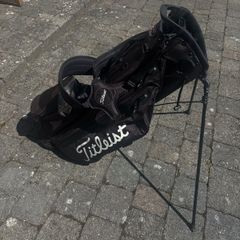 Titleist Players 4 StaDry Stand Bag
