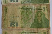 Vintage Ireland Irish 1 pound Banknote Note Queen Meabh