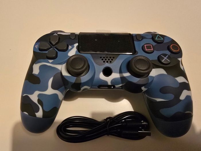 Playstation 4 (PS4) Compatible V2 Controller