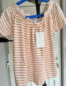 Leigh Tucker Girls T-shirt