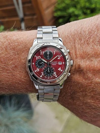 Watch Seiko Chronograph Quartz.