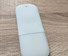 Microsoft surface arc mouse