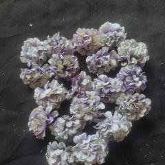 artificial flowers