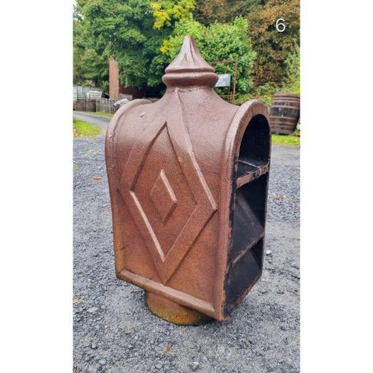 Ornate Chimney Pot KAS644