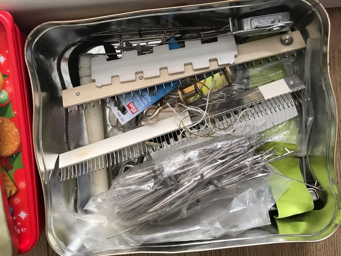 Knit machine and machine accessories