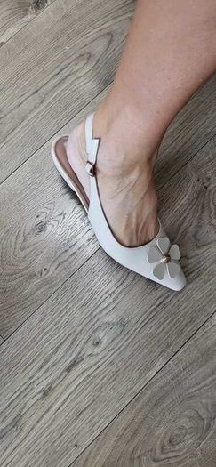 KENSIE beige sling backs with floral detail Sz 7UK