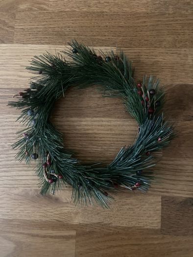 christmas candle surround or mini wreath
