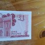 A/UNC 1983 Gibraltar One Pound Banknote Image 4