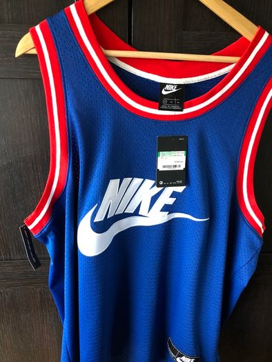 Nike mens basketball top