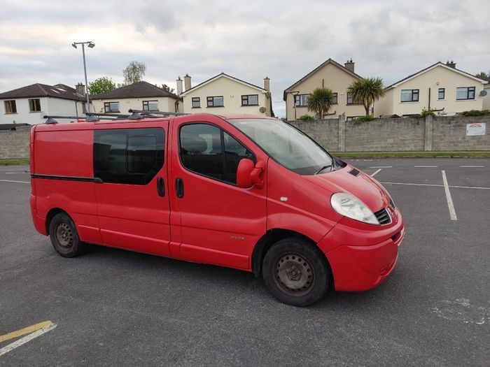Renault traffic  beautiful Crewcab