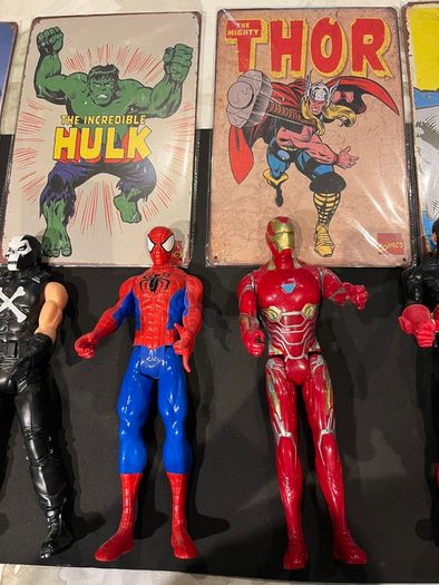Hasbro Titan Hero 12 inch Figures x6 and 4 Tin Comic Signs
