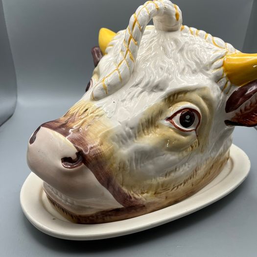 Rare 19th Century Staffordshire Style Bull Head Cheese Dish - Complete