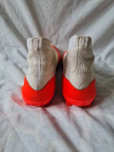 Adidas predator mutador Size 8.5 eu 42.5 white/orange in excellent condition