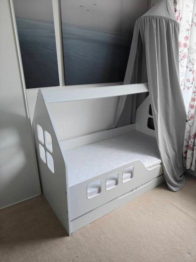 Kids bed