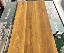 New 8mm Laminate Click Flooring With Underlay