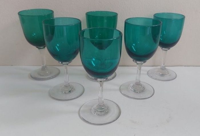 Amazing Set of Six Antique Hand-Blown Bristol Green Sherry Glasses, Stunning Teal Green Bowls with Clear Stems, circa 1890, Capacity 80mls