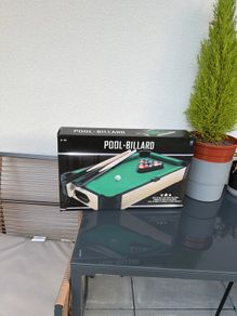 New Mini Pool / Billiard Table with Accessories