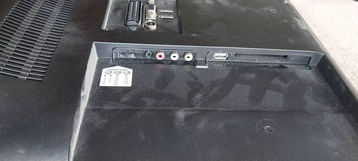 32" Walker tv