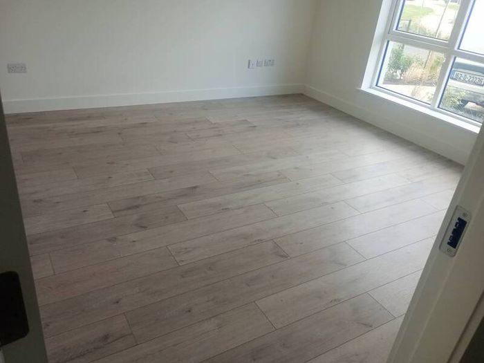 Painter Tiler kitchen fitters, handyman