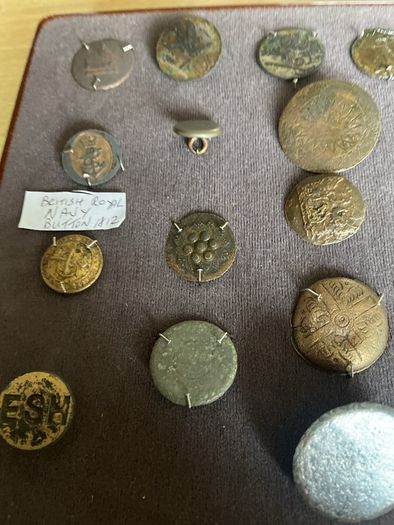 Very old metal buttons unresearched