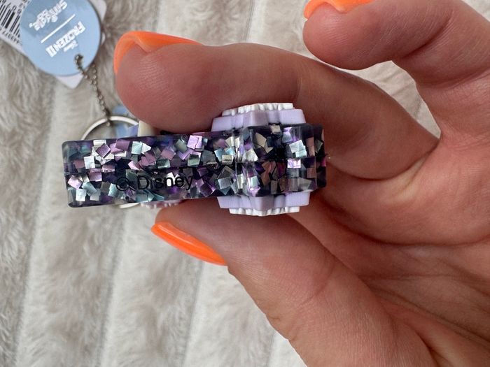 Smiggle Frozen 2  Keyring Letter E Please see photos