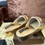 Dunlop gold metallic, low-wedge indoor slippers Image 3