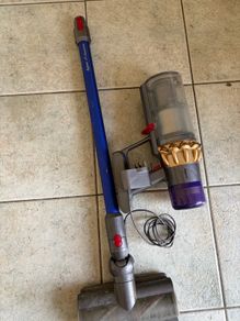 Dyson V11